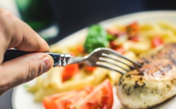 Zbiórka na posiłki dla służb i seniorów 9