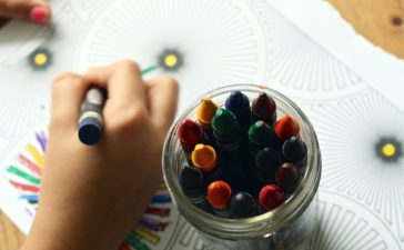 Dzieci pozostaną w domach. Zasiłek opiekuńczy przedłużony do 3 maja 5