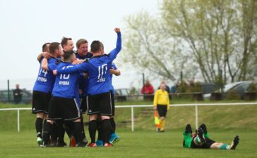 Klasa B. LKS Rybna – Orzeł Olszanka 3-2 (1-2) 8