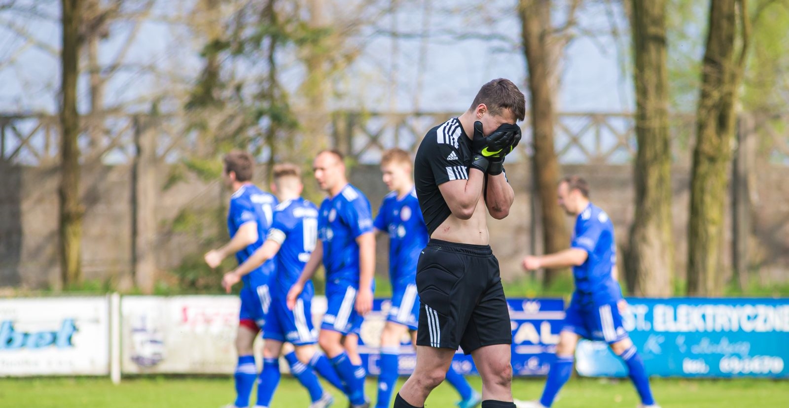 4. liga. Victoria Chróścice popełniła błędy, które Fortuna Głogówek skrupulatnie wykorzystała. Efekt: 5-1 dla gości [GALERIA] 1