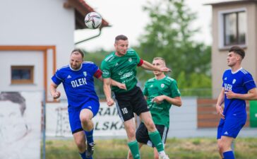 Klasa A. TOR II Dobrzeń Wielki - Victoria II Chróścice 2-1 [GALERIA] 5