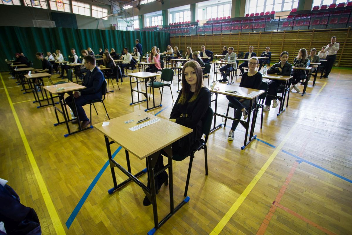 Matura 2022. Uczniowie dobrzeńskiego LO zmierzyli się z językiem polskim [GALERIA] 1