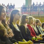 Odebrali świadectwa szkolne, a teraz czeka ich egzamin dojrzałości. Dobrzeńskie liceum pożegnało tegorocznych maturzystów 9