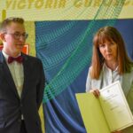 Odebrali świadectwa szkolne, a teraz czeka ich egzamin dojrzałości. Dobrzeńskie liceum pożegnało tegorocznych maturzystów 39