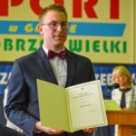 Odebrali świadectwa szkolne, a teraz czeka ich egzamin dojrzałości. Dobrzeńskie liceum pożegnało tegorocznych maturzystów 40