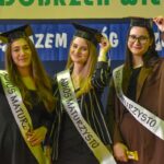 Odebrali świadectwa szkolne, a teraz czeka ich egzamin dojrzałości. Dobrzeńskie liceum pożegnało tegorocznych maturzystów 72