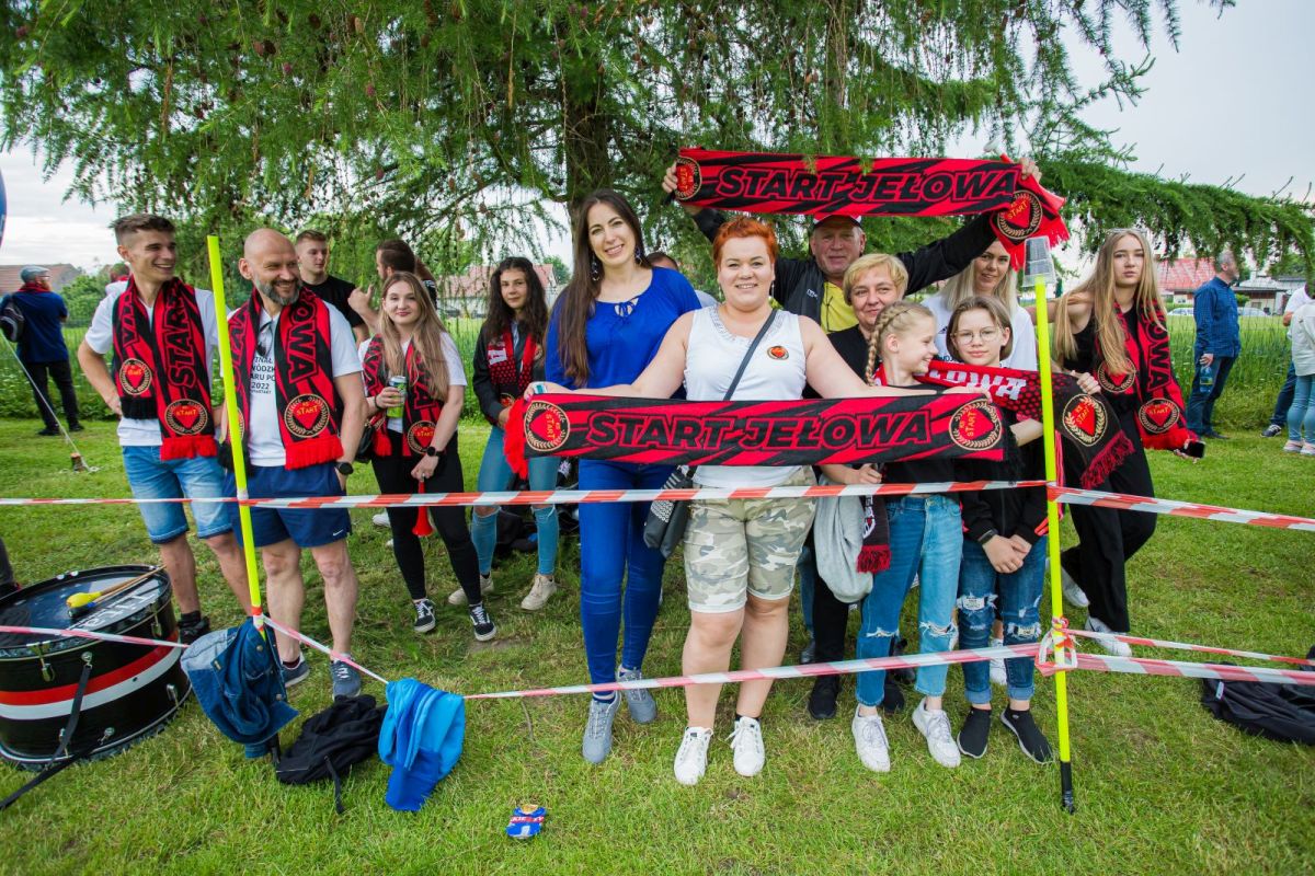 Klasa okręgowa. Start Jełowa przegrał pierwszy mecz w sezonie. Walka o awans potrwa więc do samego końca [GALERIA] 1