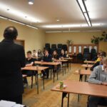 Matematyczne potyczki uczniów klas ósmych na Międzygminnym Konkursie Matematycznym „Z Bankiem na Ty” [GALERIA] 8