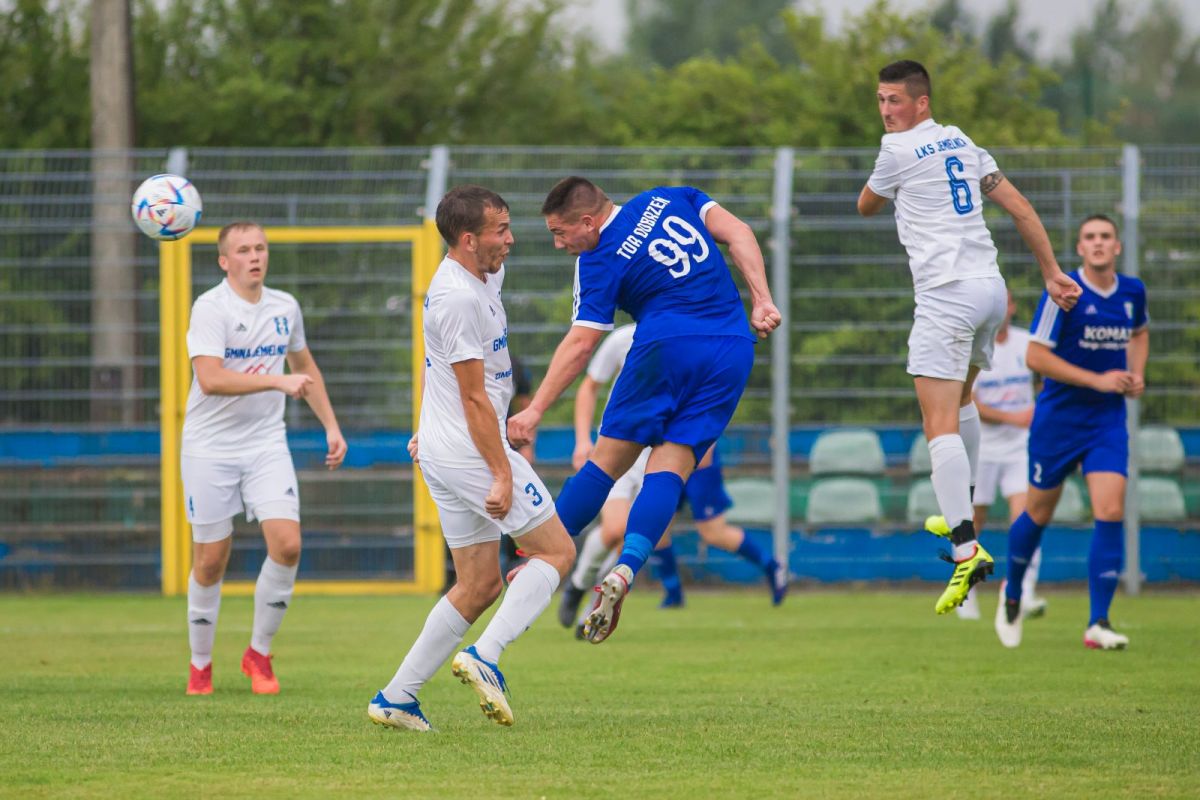Klasa okręgowa. TOR Dobrzeń Wielki – Naprzód Jemielnica 2-1 [GALERIA] 1