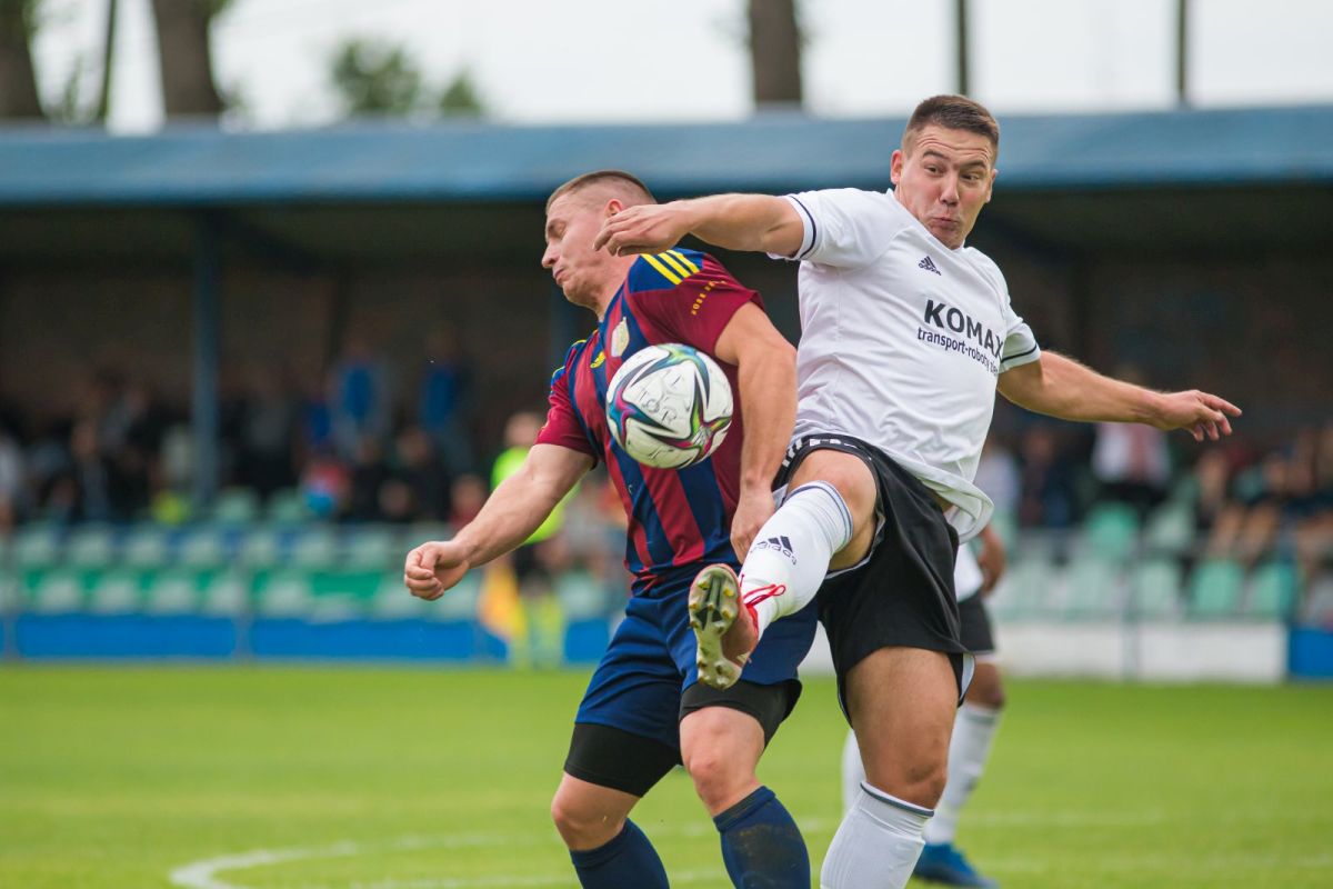 Klasa okręgowa. TOR Dobrzeń Wielki przegrał z LZS-em Skorogoszcz. Zadecydował jeden gol i zmarnowany rzut karny [GALERIA] 1