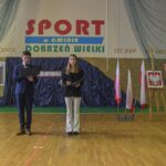 Pasowanie na uczniów klas pierwszych. Zespół Szkół w Dobrzeniu Wielkim przyjął do społeczności szkolnej kolejne osoby 15