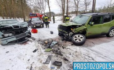 Zderzenie trzech aut w Dąbrówce Łubniańskiej. 5 osób poszkodowanych, w tym 2 dzieci 5