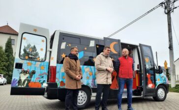 Bibliobus wyrusza w drogę po gminie Łubniany 12