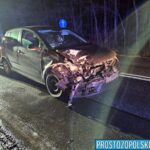Dwie osobówki zderzyły się przy stacji paliw w Jełowej 6