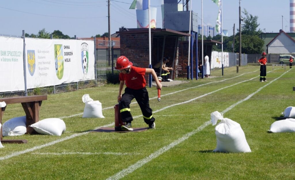 Puchar wójta ponownie trafił do strażaków z Dobrzenia Małego [GALERIA] 16