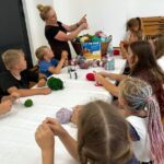 Wakacyjna przygoda z rękodziełem, czyli warsztaty „Zrób to sam” 15