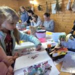 Naturalne smaki i kosmetyki – trwają warsztaty „Ziołowych Babek” z Popielowskiej Kolonii 3